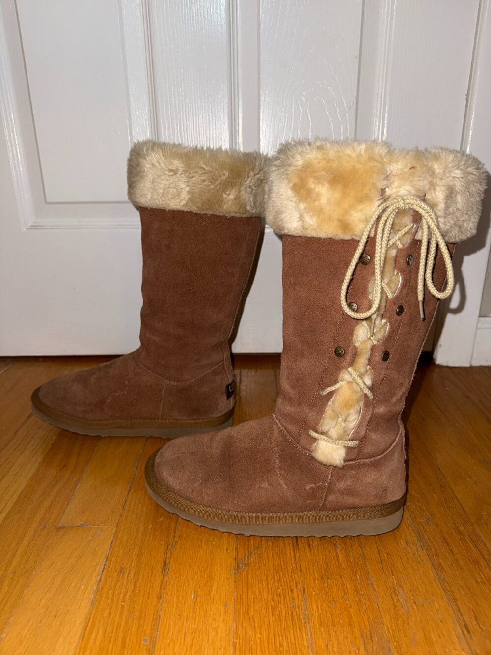 UGG Australia | Women's Chestnut Suede Lace Up Boots | Size W7